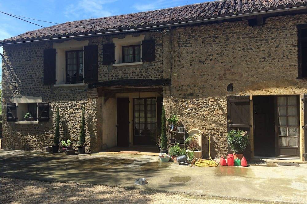 Gîte chaleureux et confortable dans un endroit calme à proximité des commodités. in Jû-Belloc, Gers