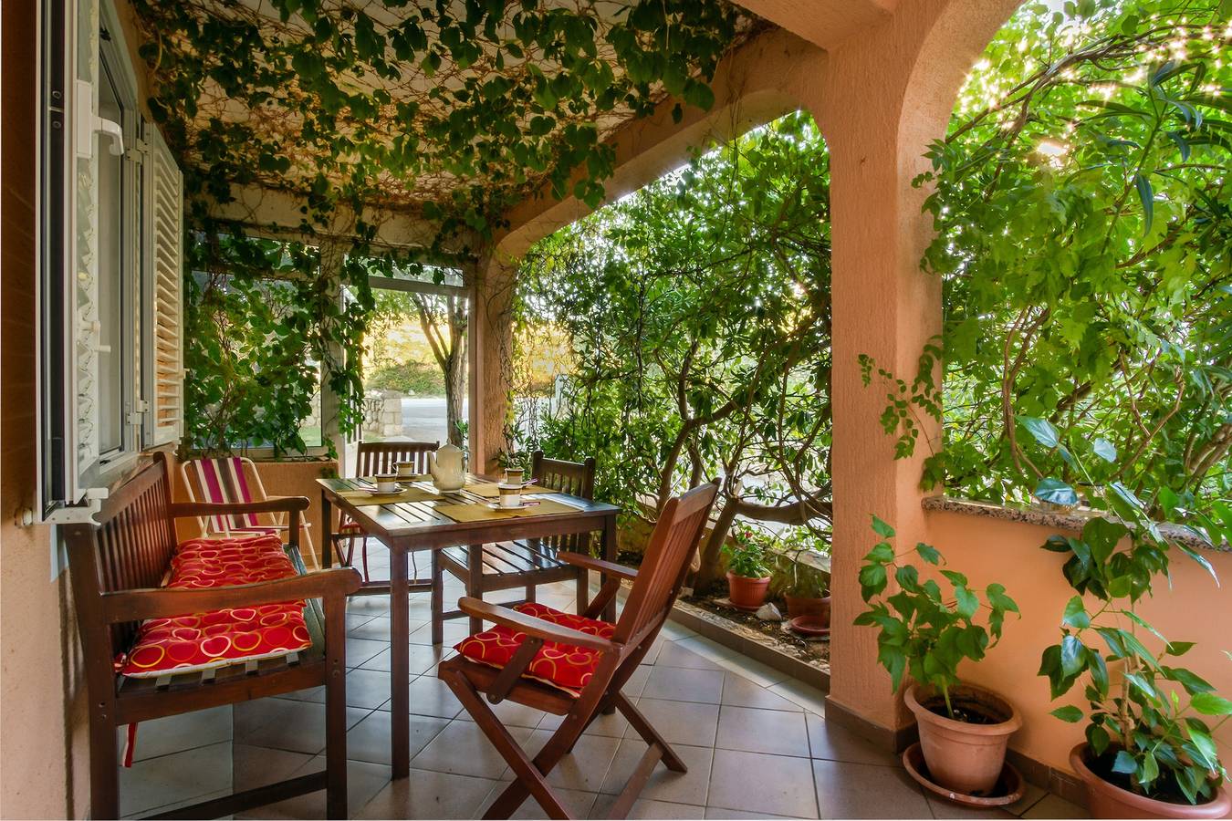 Ganze Wohnung, 2-Zimmer-Ferienwohnung mit Terrasse Simuni (Pag) -c in Šimuni, Pag