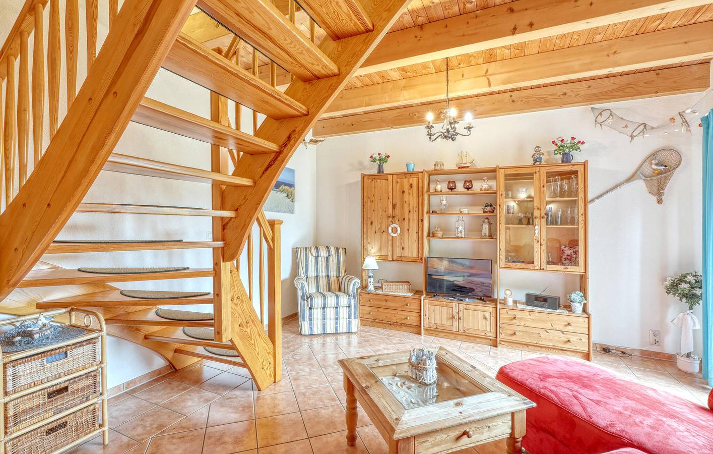 Ganze Ferienwohnung, Stolpe Oase: Charmantes 2BR Apt, 2km zur Küste, 300m zum Stadtzentrum in Stolpe auf Usedom, Usedom