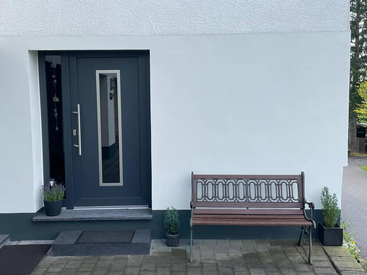 Ganze Wohnung, Ferienwohnung 'Christa' mit Bergblick, privater Terrasse und Wlan in Lennestadt, Sauerland