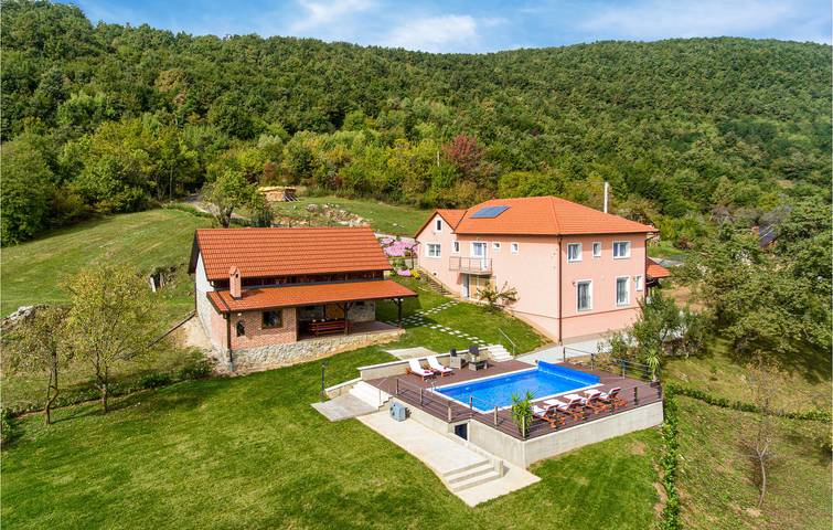 Ferienhaus für 11 Personen, mit Garten und Ausblick sowie Terrasse, mit Haustier - 1