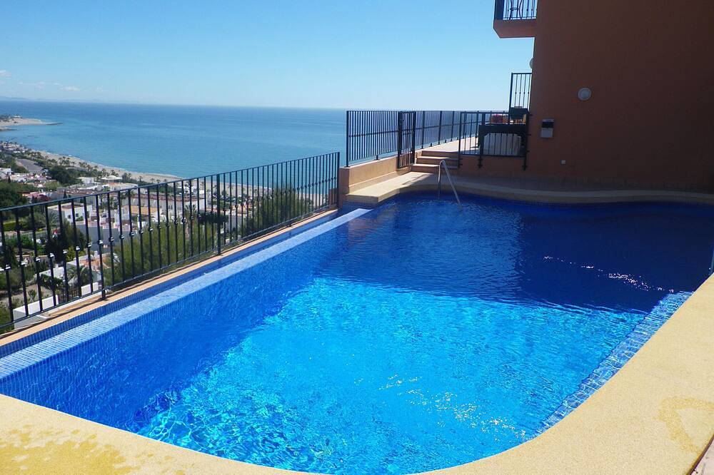 Villa for 9 People in Ventanicas-El Cantal, Mojácar