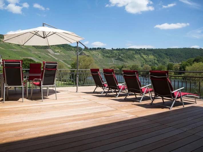 Ferienwohnung für 4 Personen, mit Terrasse und Ausblick, kinderfreundlich in Kröv