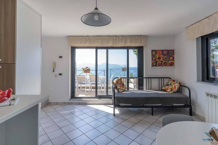 Apartamento entero, "Villa Acqua Chiara" "Wind" "- Villas en alquiler en Bagheria, Sicilia, Italia" in Aspra, Bagheria