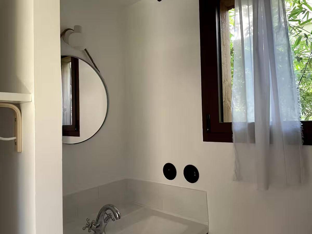 Appartement entier, One-Bedroom Apartment in Saint-Jean-de-Védas, Côte méditerranéenne (France)