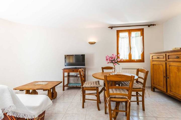 Gîte pour 2 personnes, avec terrasse, animaux acceptés à Saint-Romain-en-Viennois