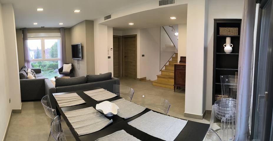 Location de vacances pour 15 personnes, avec jardin et bassin pour enfant à Grenade - 3