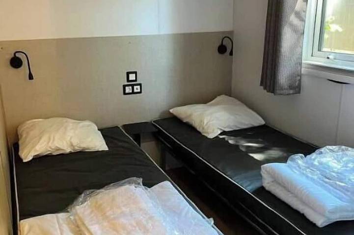 Chalet 3 chambres en bord de mer — Accès direct à la plage dans un cadre naturel in Rivedoux-Plage, Île de Ré