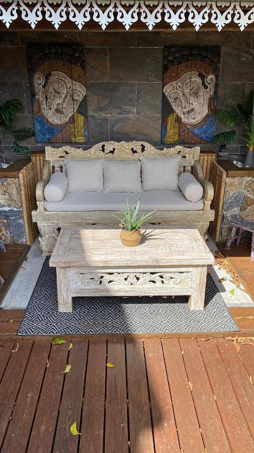 Gîte pour 4 personnes, avec piscine ainsi que terrasse et vue à Petite-Île - 2