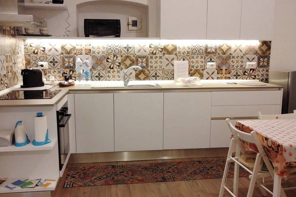 Ganze Wohnung, Casa Manzoni, renovated apartment within walking distance of the sea in Bisceglie.   in Bisceglie, Barletta-Andria-Trani
