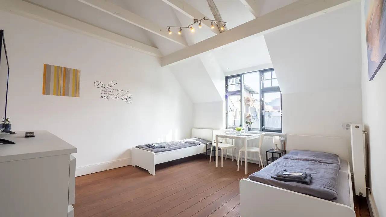 Ganze Ferienwohnung, Ferienwohnung für 9 Personen (130 m²) in Ahrensburg in Ahrensburg, Kreis Stormarn