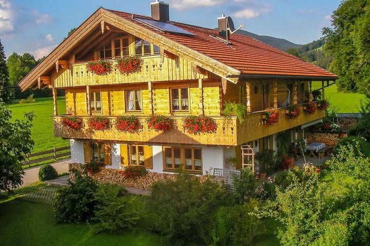 Chalet für 5 Personen, mit Balkon und Garten sowie Sauna in Lenggries