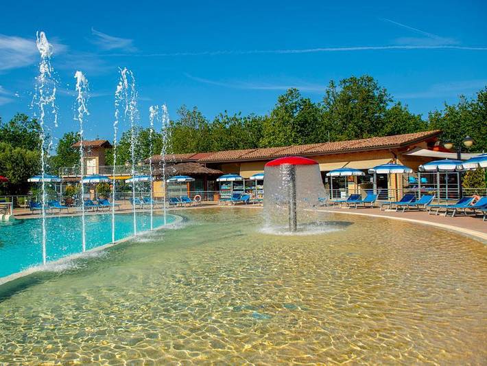 Camping Village Baia Azzurra - Bungalow 4 persons - Fashion L in Le Rocchette, Castiglione della Pescaia