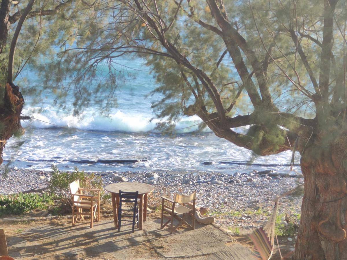 Double Room with Balcony and Sea View in Région de la Canée