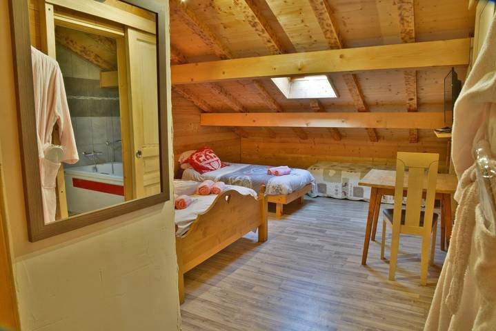 Chalet pour 4 personnes, avec Jardin et Sauna à Morzine - 2