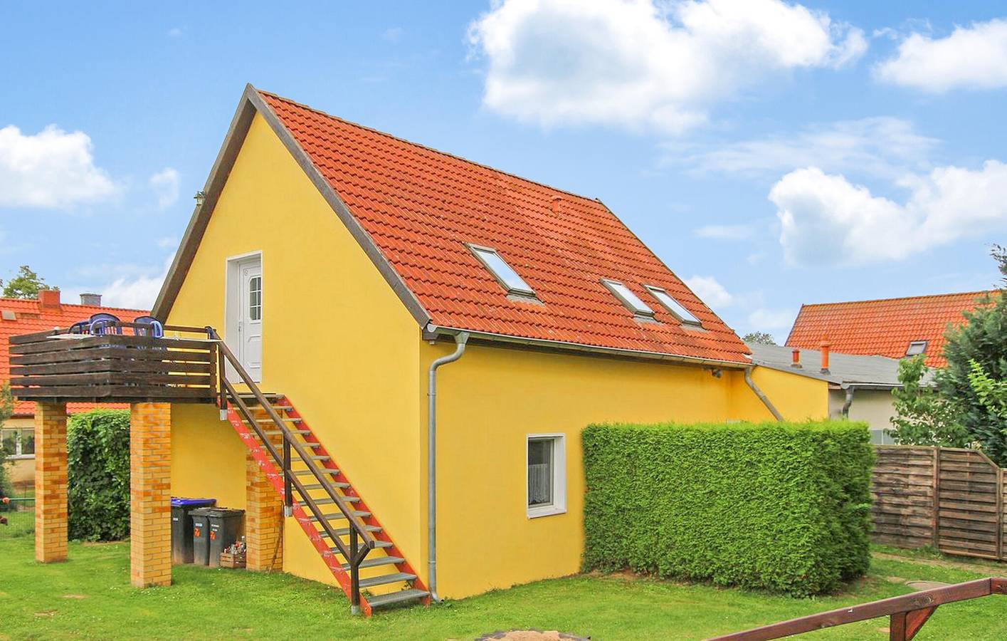 Ganze Ferienwohnung, Appartement am Strand mit Terrasse und Parkplatz in Walow, Mecklenburgische Seenplatte