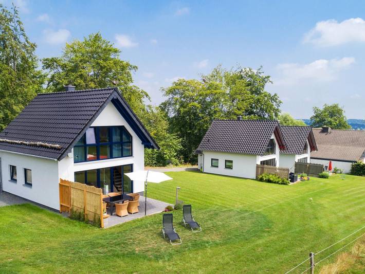 Ferienhaus für 4 Personen, mit Terrasse und Garten, kinderfreundlich in der Eifel - 2