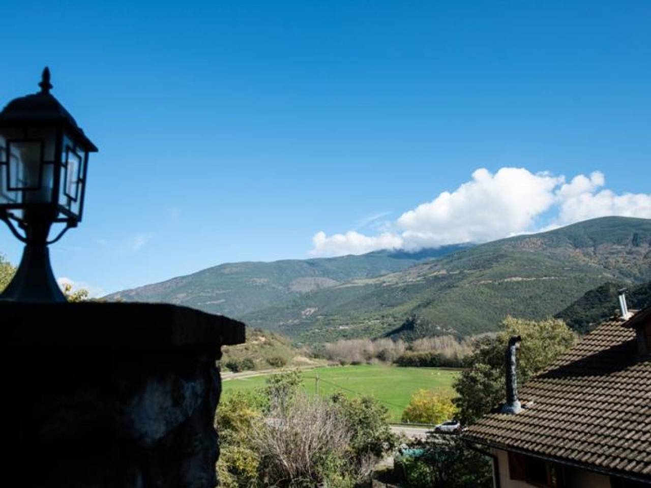 Casa rural elegante para 10 personas en Montardit de Baix, se admiten mascotas in Sort , Pirineo Catalan