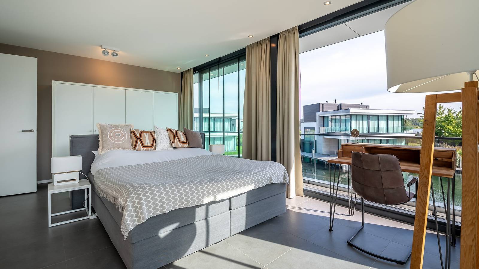 Dormio Harbour Village — Watervilla 6 in Arnemuiden, Walcheren