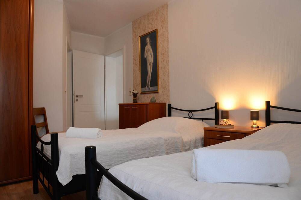Entire apartment, Ferienwohnung mit Sauna in Nieheim, Kreis Höxter
