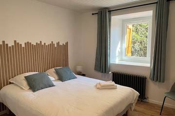 Gîte pour 8 personnes, avec terrasse et jardin à Chindrieux