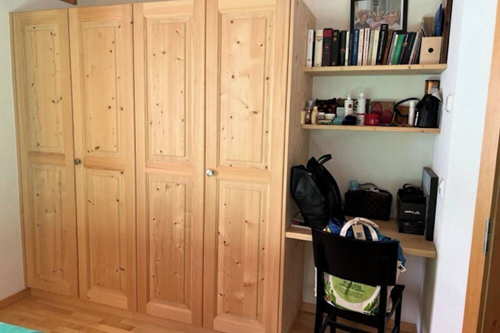 Ganze Wohnung, Frienwohnung Alpatli, Obersaxen-Miraniga, (Obersaxen). in Obersaxen, Obersaxen-Mundaun