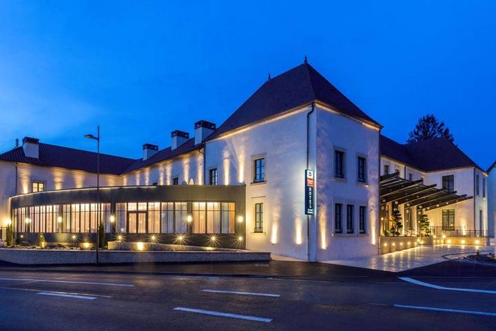 Hôtel pour 2 personnes, avec Jacuzzi ainsi que Terrasse et Jardin