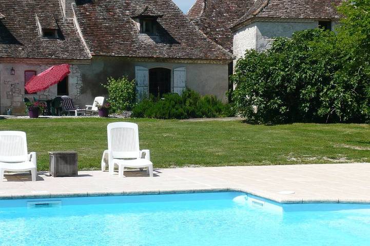 Gîte pour 2 personnes, avec terrasse et jardin