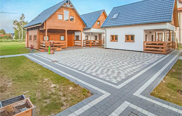 Ferienhaus für 7 Personen mit Terrasse in Rowy, Slowinzischer Nationalpark