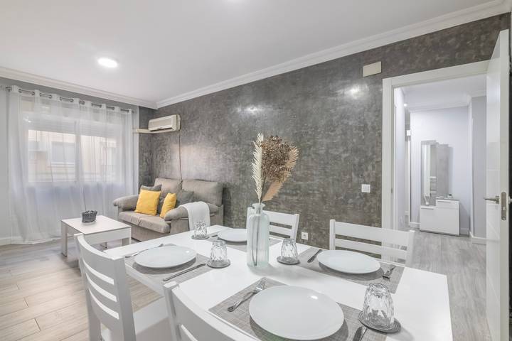 Ganze Wohnung, Grey House Apartment in Huelva – Komfort für bis zu 4 Gäste in Huelva, Costa de la Luz