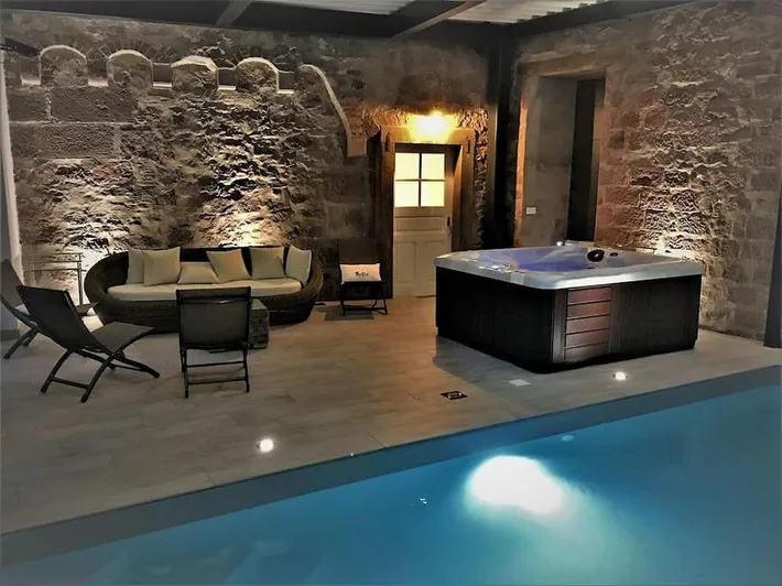 Maison de vacances pour 8 personnes, avec jacuzzi ainsi que piscine et terrasse - 1