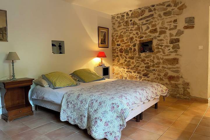 Sanary Charmantes Landhaus Mit Garten. Kleine Hunde Erlaubt in Sanary-sur-Mer, Mittelmeerküste (Frankreich)