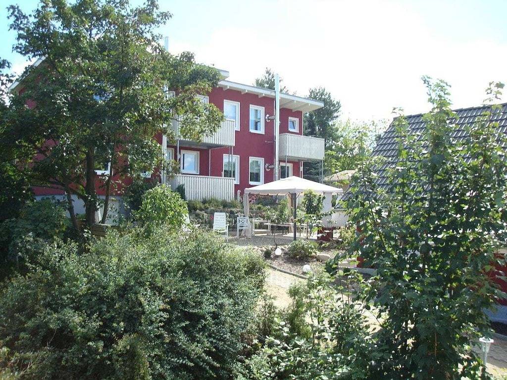 2 Og links in der Ferienanlage "Pontus" in Zislow, Plauer See