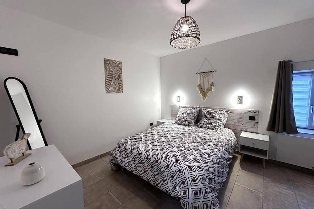 Gîte rural rénové en Bourbonnais avec terrasse, jardin, cheminée et accès Pmr in Bourbon-l'Archambault, Allier (desambiguación)