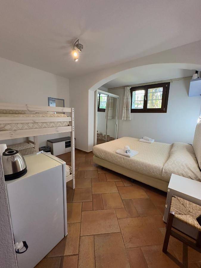 Chambre d’hôte pour 3 personnes, avec jardin à San Teodoro - 2