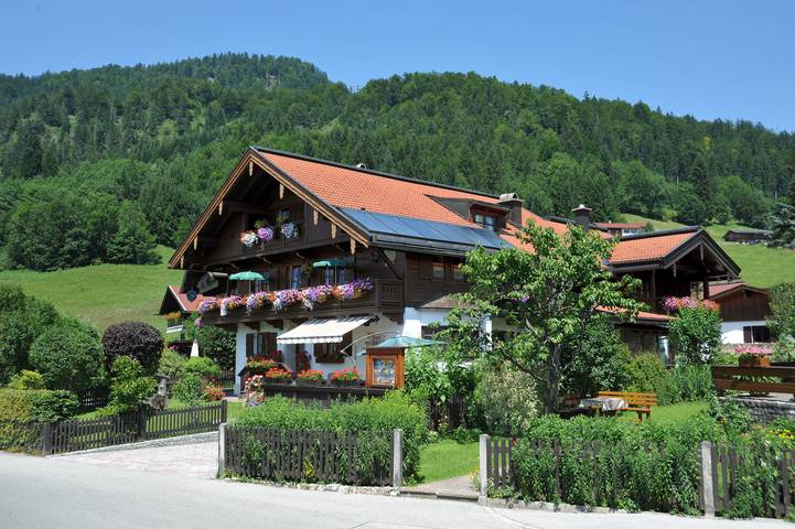 Gästehaus Breitenlohner - Kopie von Chambre double confortable avec douc... in Reit im Winkl, Alpes bavaroises