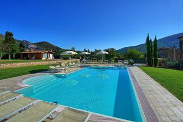 Location De Vacances pour 6 Personnes dans Lucca, Province de Lucca, Photo 1