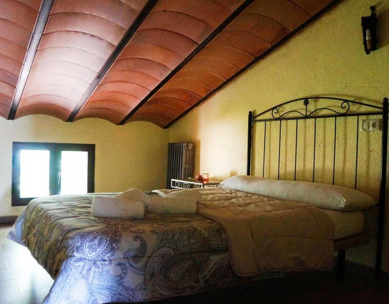 Apartamento entero, Apartamento 'Majada La Carrasca' con vistas a la montaña, piscina privada y aire acondicionado. in Villacarrillo, Parque natural de las Sierras de Cazorla y Segura