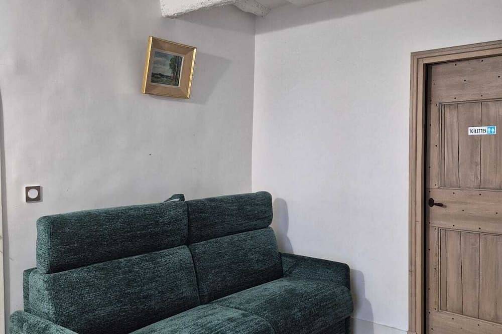 Entire apartment, Room in the heart of a Mas, swimming pool and gym in Castelnau-le-Lez, Côte d'Améthyste