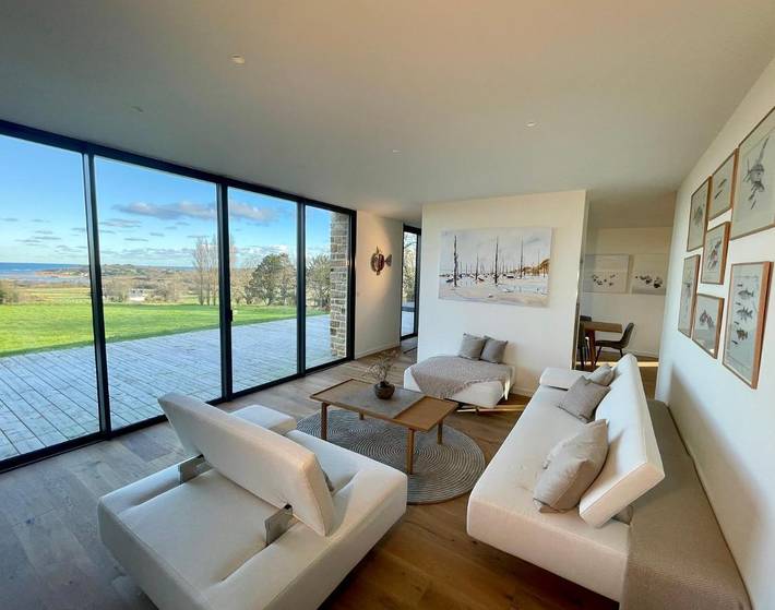 Location de vacances pour 10 personnes, avec jacuzzi et sauna ainsi que jardin et piscine dans Plage de l'île-à-Poule - 2