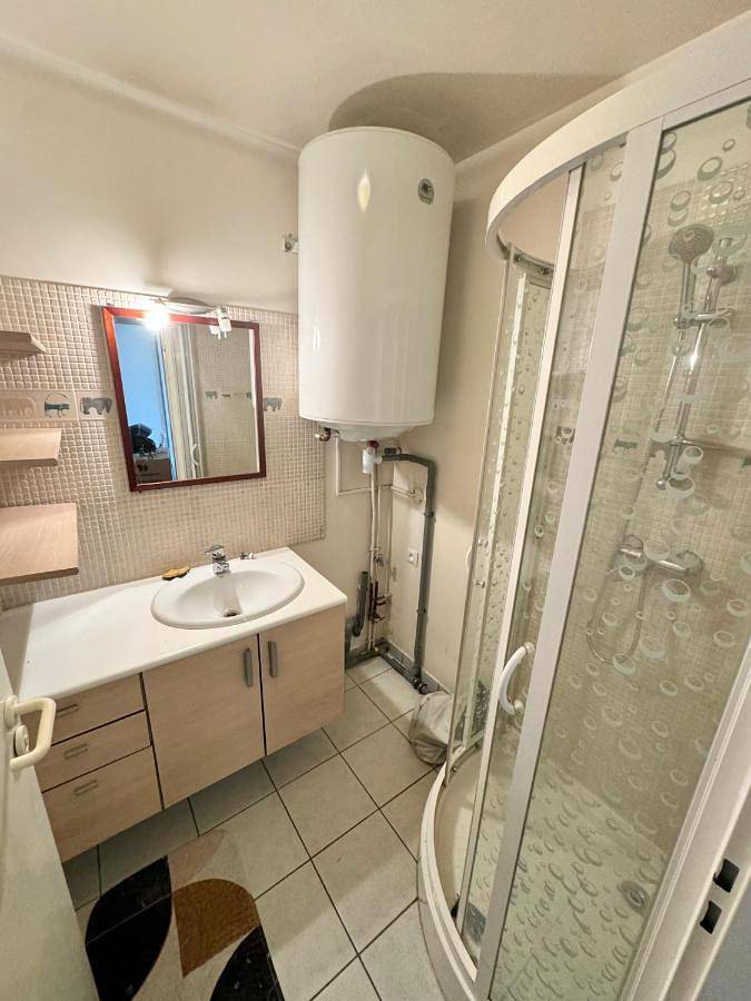 Appartement entier, One-Bedroom Apartment in Saint-Julien-en-Genevois, Région de Saint-Julien-en-Genevois