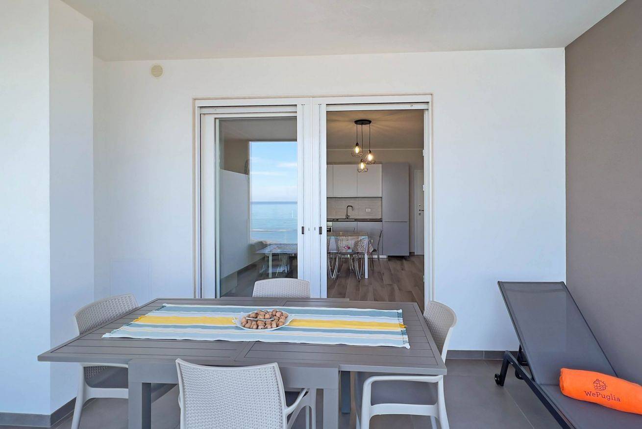 Appartement entier, Appartement de vacances pour 2 personnes avec balcon/terrasse in Monopoli, Province de Bari