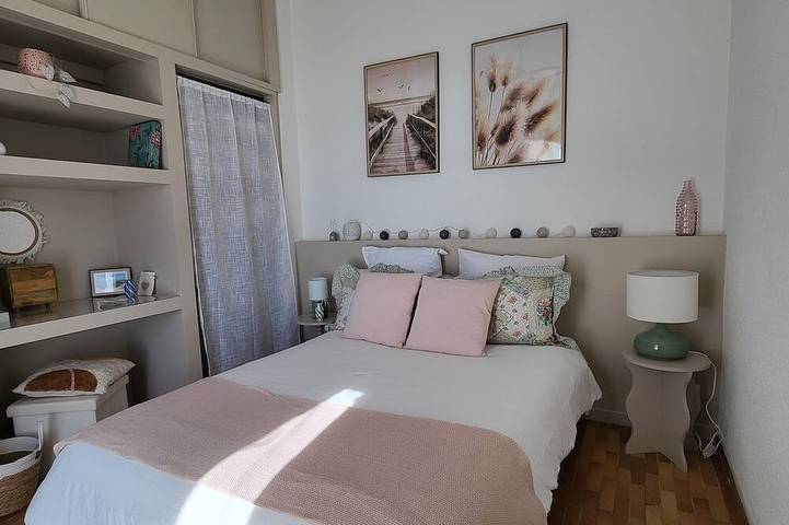 Apartamento entero, A feast for your eyes, 3 bedroom apartment on beach, sea views from every room. in Carnon-Plage, Mauguio