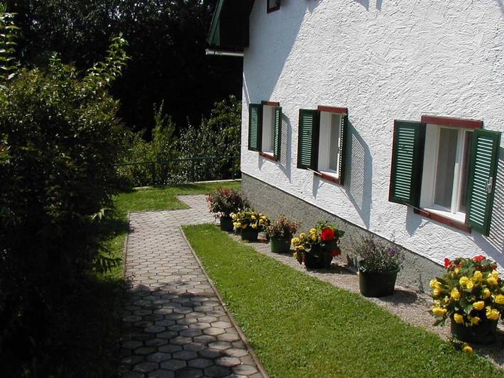 Location de vacances pour 6 personnes, avec vue ainsi que jardin et terrasse à Bad Ischl - 2