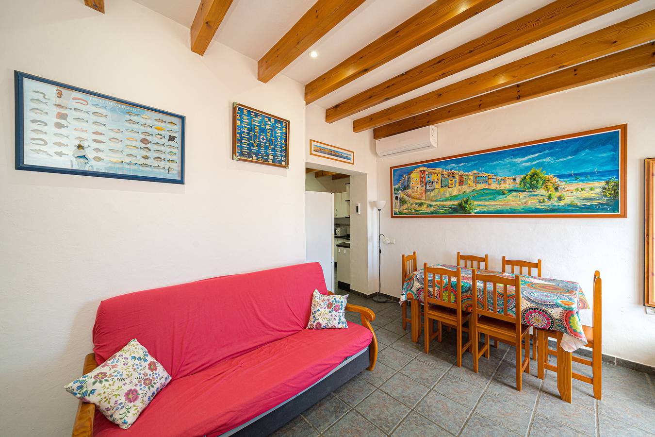 Apartamento entero, Apartamento 'Villajoyosa Arsenal' con vistas al mar, Wi-Fi y aire acondicionado. in Villajoyosa, Costa Blanca