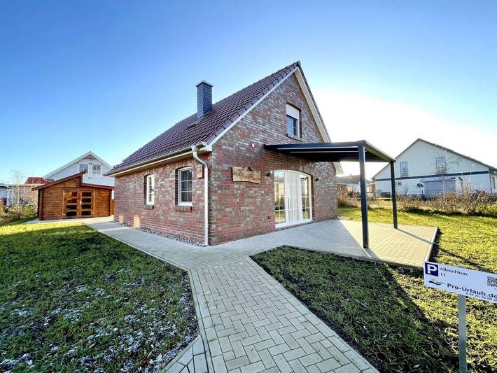Ferienhaus für 8 Personen, mit Seeblick und Terrasse sowie Garten, kinderfreundlich in Warin