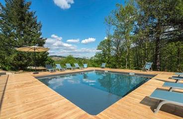 Cottage pour 7 personnes, avec jardin ainsi que terrasse et piscine à Ribes
