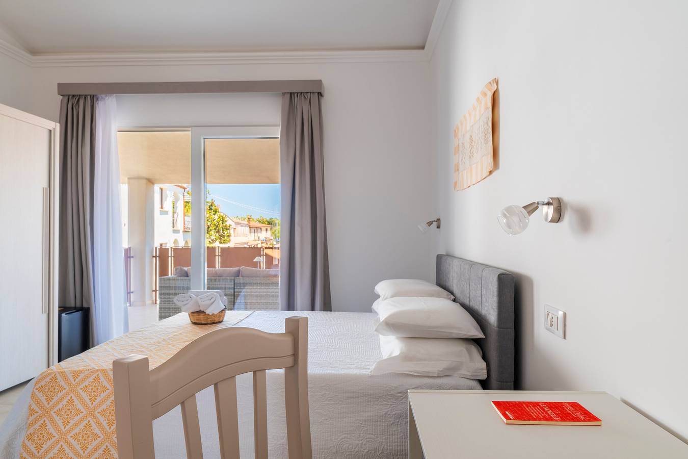 Chambre "Longevity" avec terrasse privée, Wi-Fi et climatisation in Lotzorai, Province de Ogliastra
