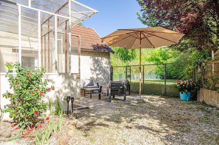 Location de vacances pour 6 personnes dans Saint-Hilaire-sous-Romilly