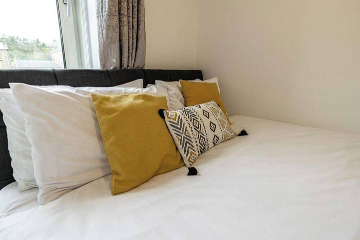 Ganze Wohnung, Riverside - sleeps 6 guests  in 2 bedrooms in Scottish Borders